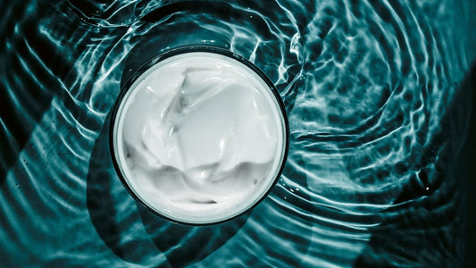 Feuchtigkeitscremes, Fluids...