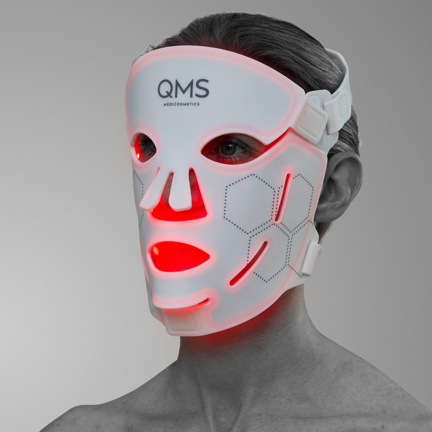 DERMA EXPERT LED Light Treatment